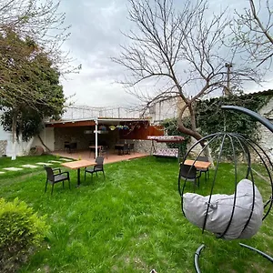 Düsseldorf Pansiyon Kuşadası Aydın